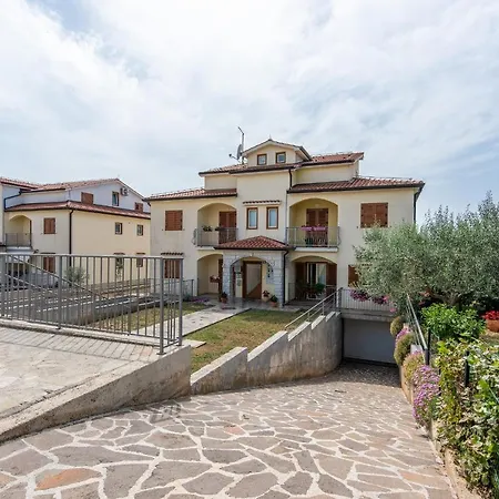 Beakovic Radosi A4 Apartamento Poreč